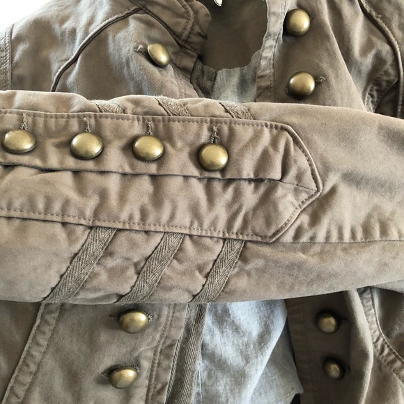 Willow and Clay Olive Green Military Jacket - Picture 8 of 8